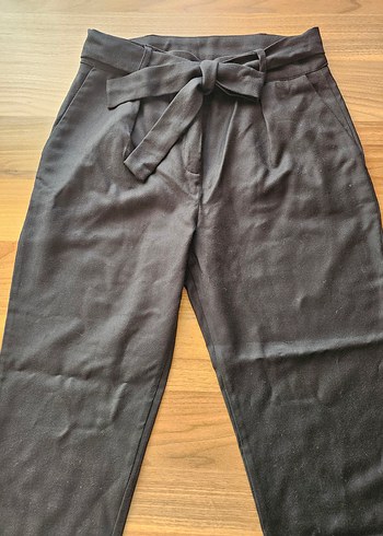 Kadın Siyah Kemerli Midi Kumaş Havuç Pantolon - Görsel 7