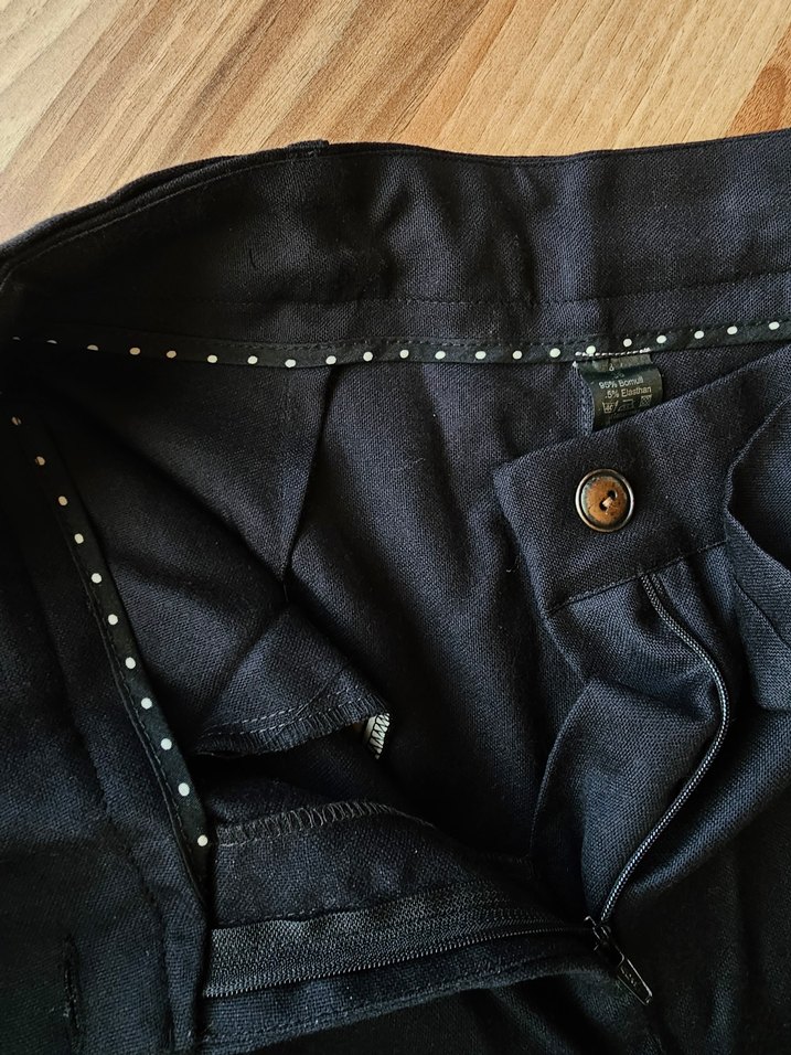 Kadın Siyah Kemerli Midi Kumaş Havuç Pantolon - Görsel 4