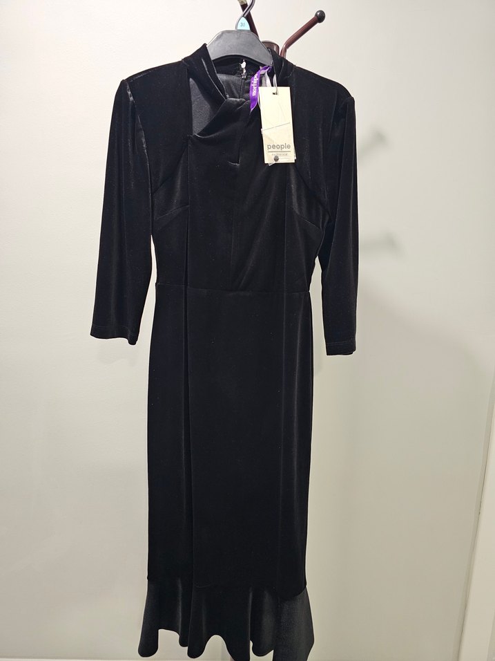 Yüksek Yakalı Siyah Kadife Fabrika marka 36-38 - Görsel 2