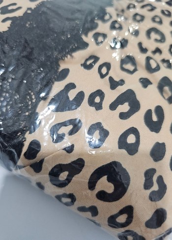 Leopar Desenli Kadın Sabahlık ve Pijama Takımı - Görsel 5