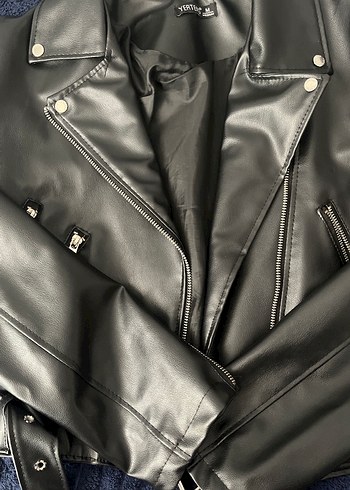 Siyah Parlak Biker Deri Kadın Ceket - Görsel 4