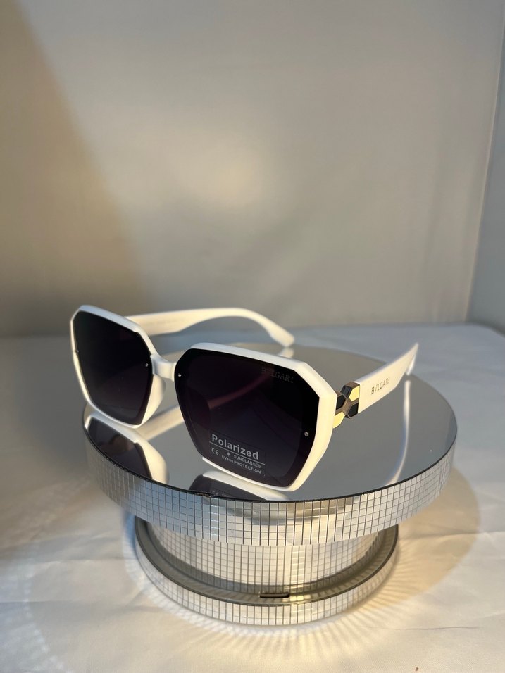 Beyaz Kadın Güneş Gözlüğü - Görsel 2