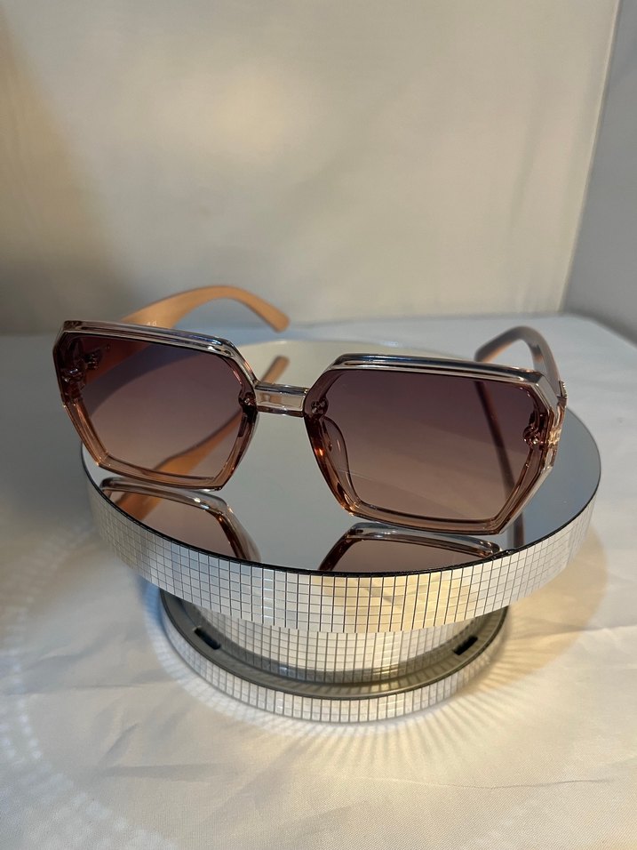 Transparan Kahverengi Kadın Gözlüğü - Görsel 2