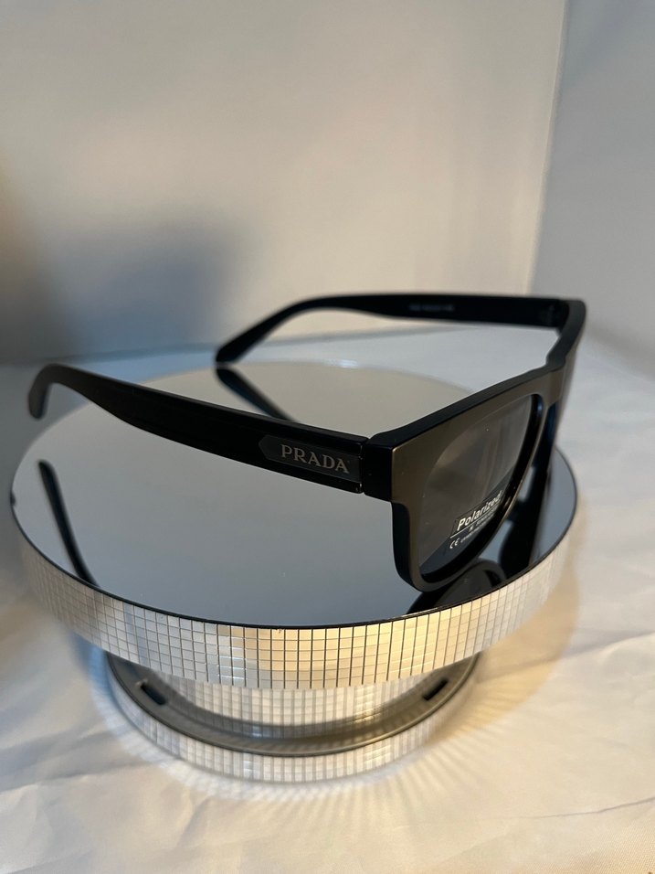 Prada Siyah Klasik Güneş Gözlüğü - Görsel 4