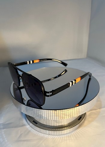 Siyah Transparan Burberry Street Stili Güneş Gözlüğü - Görsel 2