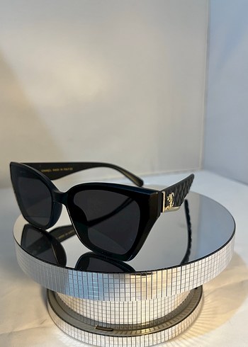 Siyah Kadın Güneş Gözlüğü - Görsel 3