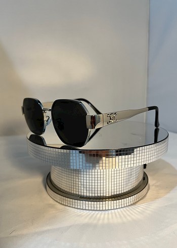 Klasik Zarif Gri Tokalı Kadın Gözlüğü - Görsel 2