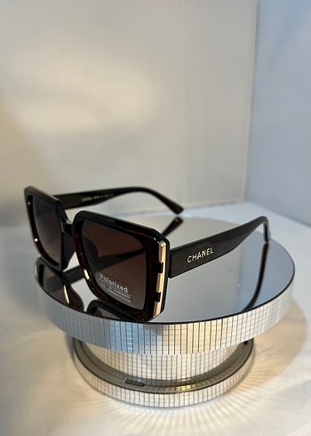 Kahverengi Pliseli Polarize Kadın Güneş Gözlüğü - Görsel 2