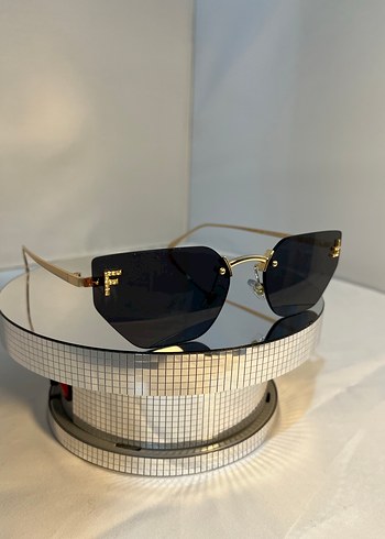 Şeffaf Altın Detaylı Kadın Güneş Gözlüğü - Görsel 2