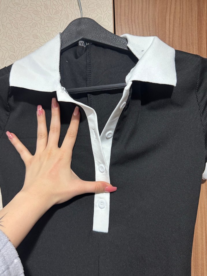 Düğmeli Siyah Kısa Tulum - Görsel 2