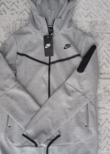 Nike s