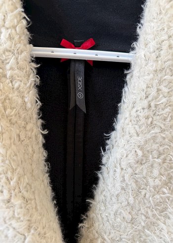 Kürklü Yaka Detaylı Siyah Kadın Ceket - Görsel 2