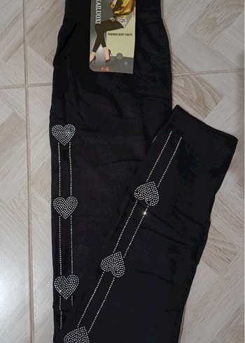 Siyah Payetli Nakışlı Kadın Tayt - Görsel 4