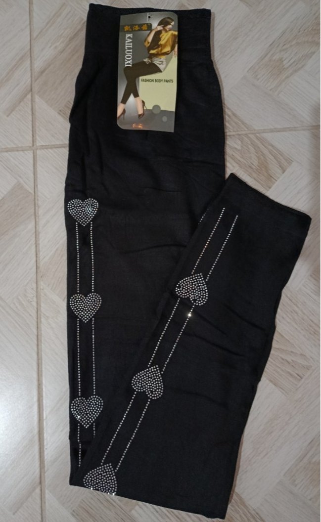 Siyah Payetli Nakışlı Kadın Tayt - Görsel 4