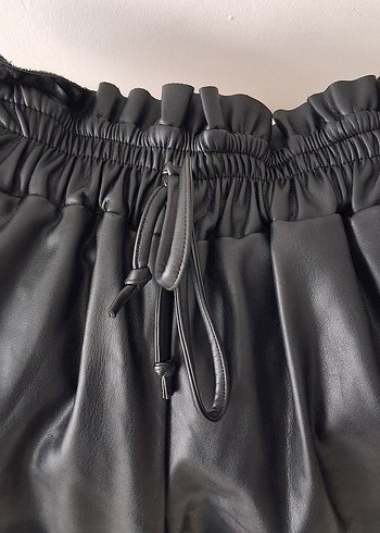 Kadın Siyah Deri Mini Şort womchey marka - Görsel 2