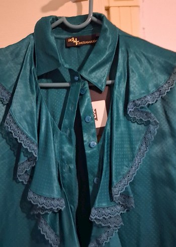 Uzun Kollu Turkuaz Fırfırlı Gömlek - Görsel 2