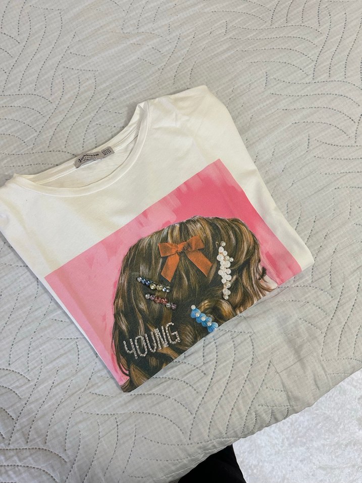 Beyaz Baskılı Kısa Kollu Kadın Tişört - Görsel 2