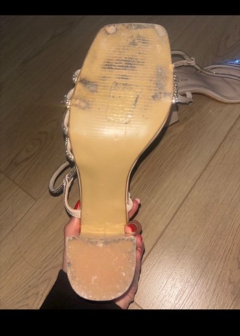 Bej Parlak Payetli Topuklu Kadın Ayakkabı - Görsel 3