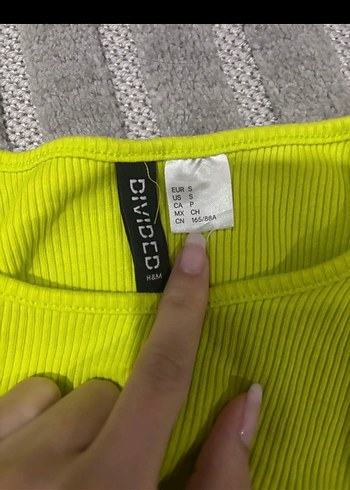 Sarı yeşil Yüksek Yaka Kısa Atlet - Görsel 2