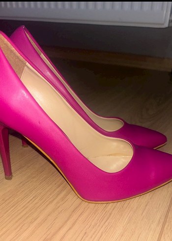 Parlak Pembe Deri Stiletto Topuklu Kadın Ayakkabı - Görsel 2