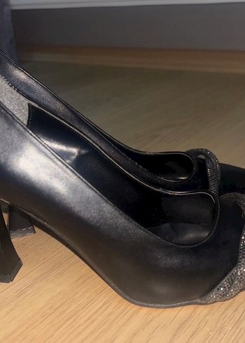 Klasik Siyah Deri Stiletto Yılan Desenli - Görsel 2