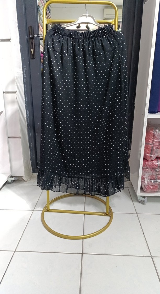 Puantiye Desenli Uzun Pilili Siyah Etek - Görsel 3