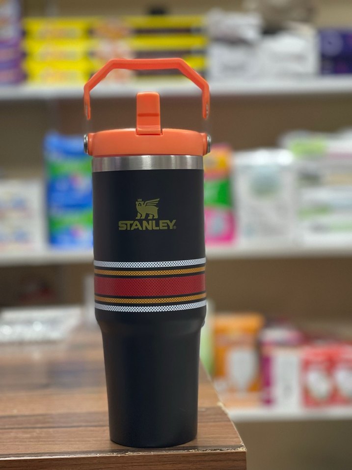 Stanley 0.88 L siyah renkli matara - Görsel 2