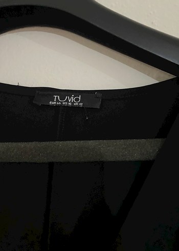 TUVİD marka V Yaka Siyah Uzun büyük beden - Görsel 4