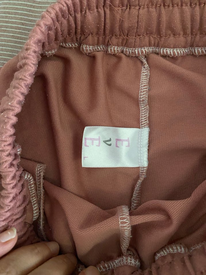 Pembe ve yeşil şort - Görsel 2