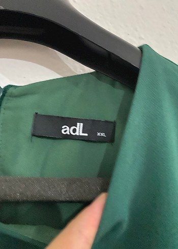 Düğmeli Yeşil Uzun Kadın Elbise - Görsel 2