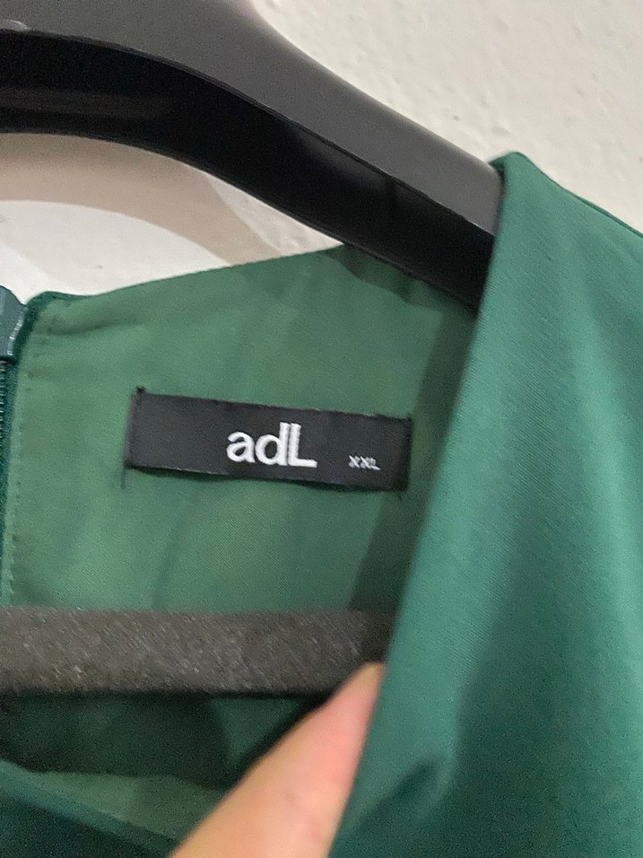 Düğmeli Yeşil Uzun Kadın Elbise - Görsel 2