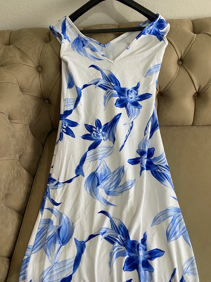 Mavi Çiçek Desenli Uzun Askısız Elbise - Görsel 2