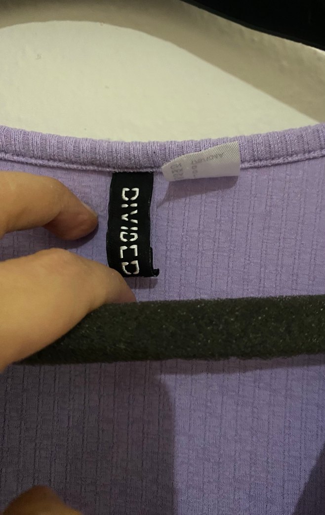 Mor V Yaka Kısa Triko Hırka - Görsel 2