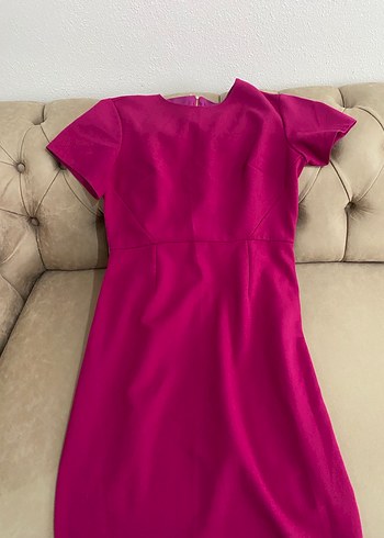 V Yaka Kısa Kollu Pembe Midi Kalem Elbise - Görsel 2