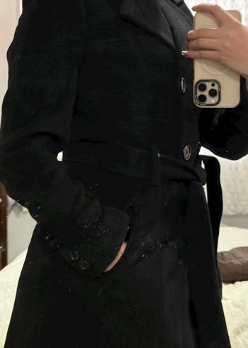 Çift düğmeli siyah kaban - Görsel 3