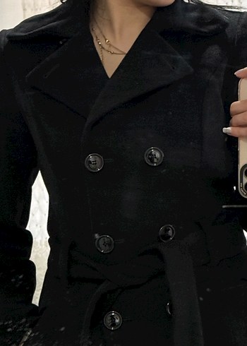 Çift düğmeli siyah kaban - Görsel 2