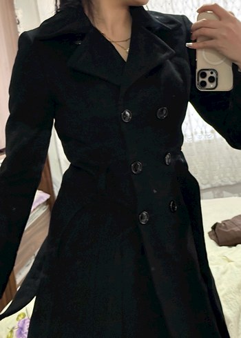 Çift düğmeli siyah kaban - Görsel 6