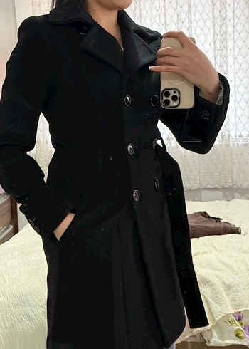 Çift düğmeli siyah kaban - Görsel 7