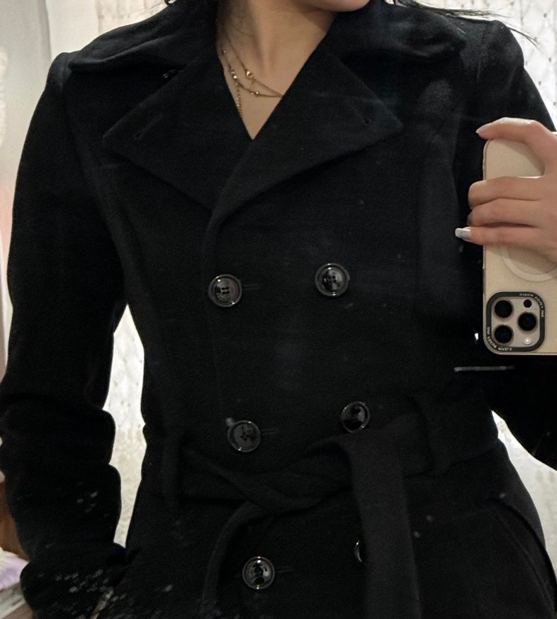 Çift düğmeli siyah kaban - Görsel 2