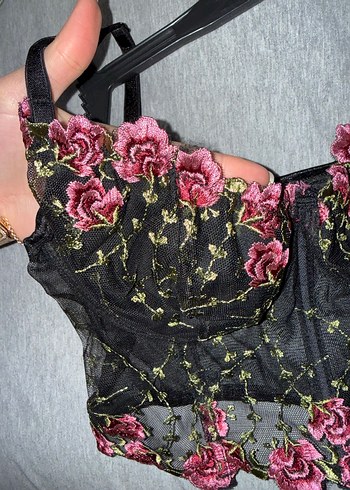 Dantel İşlemeli Siyah-Pembe Büstiyer - Görsel 5