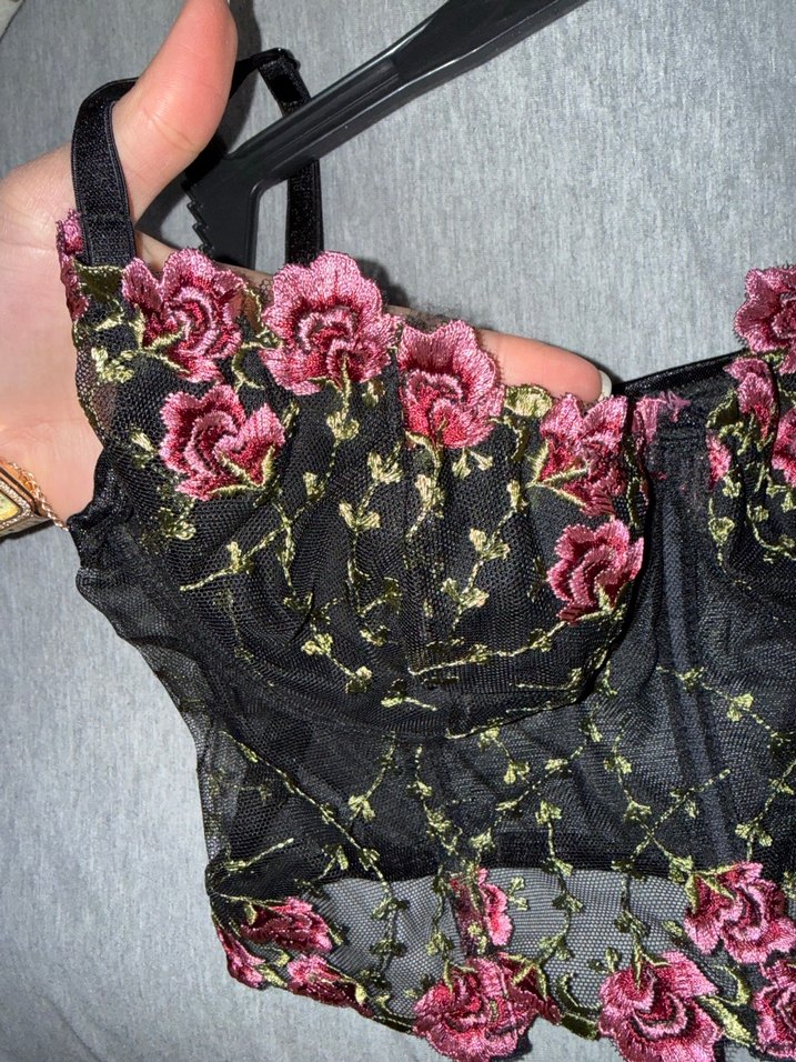 Dantel İşlemeli Siyah-Pembe Büstiyer - Görsel 5