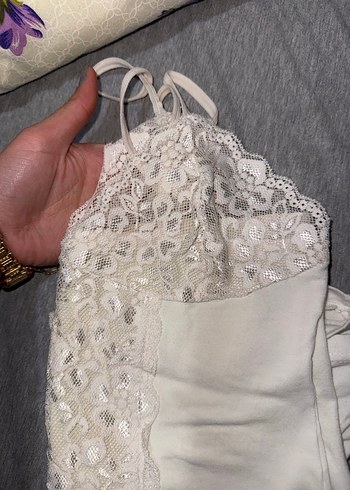 Beyaz Strappy dantelli bluz - Görsel 2