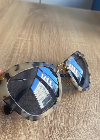 Leopar çerçeveli miu miu kadın gözlüğü - Görsel 2