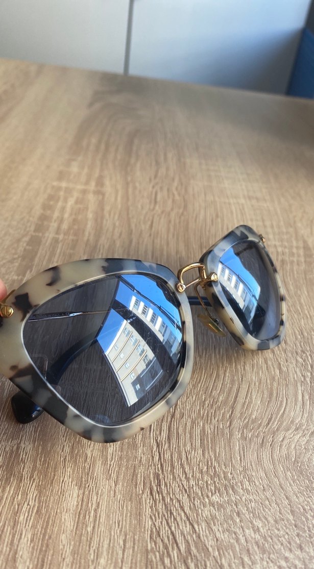 Leopar çerçeveli miu miu kadın gözlüğü - Görsel 2