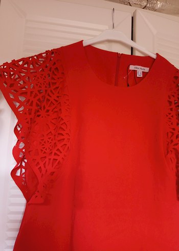 Kırmızı Dantel Detaylı Midi Elbise - Görsel 2