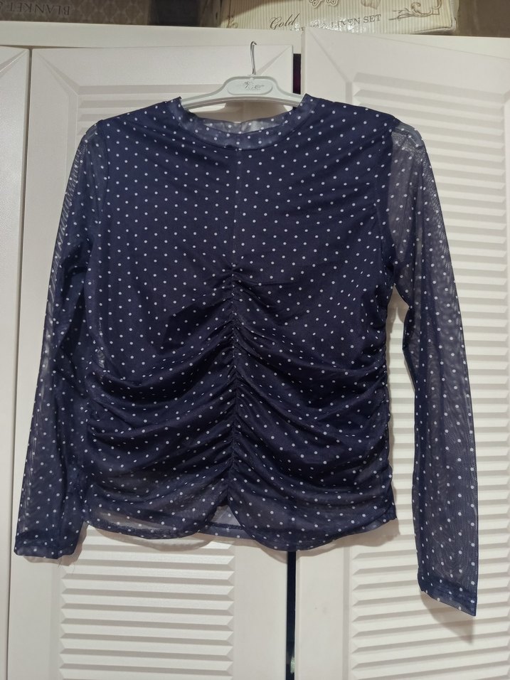 Puantiye Desenli Büzgülü Hamile Bluzu - Görsel 2