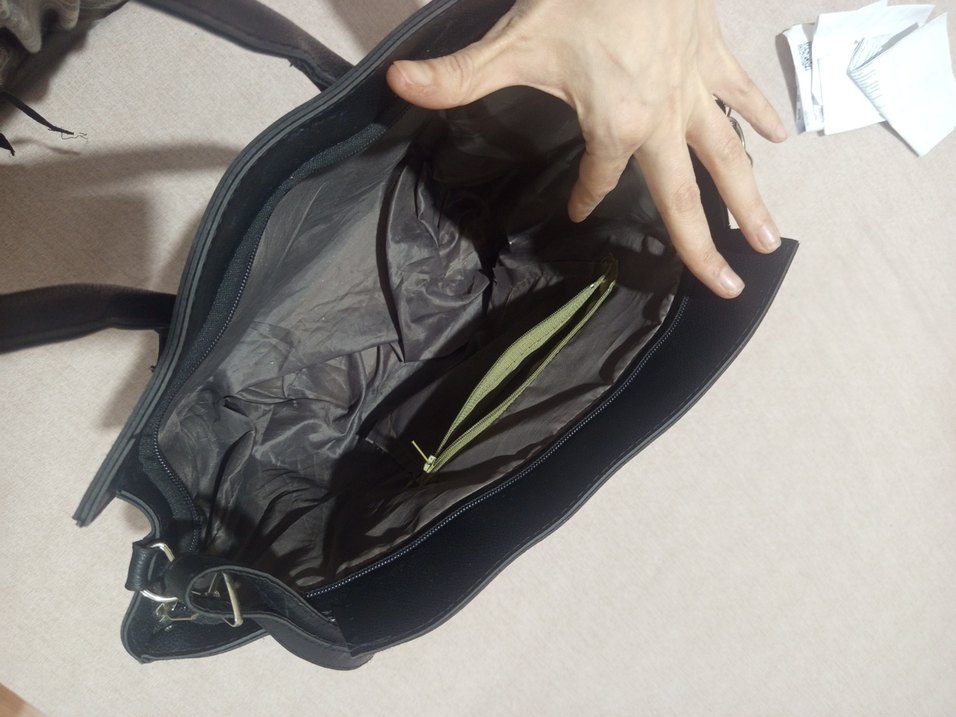 Siyah Deri Fermuarlı Kadın Çanta - Görsel 2