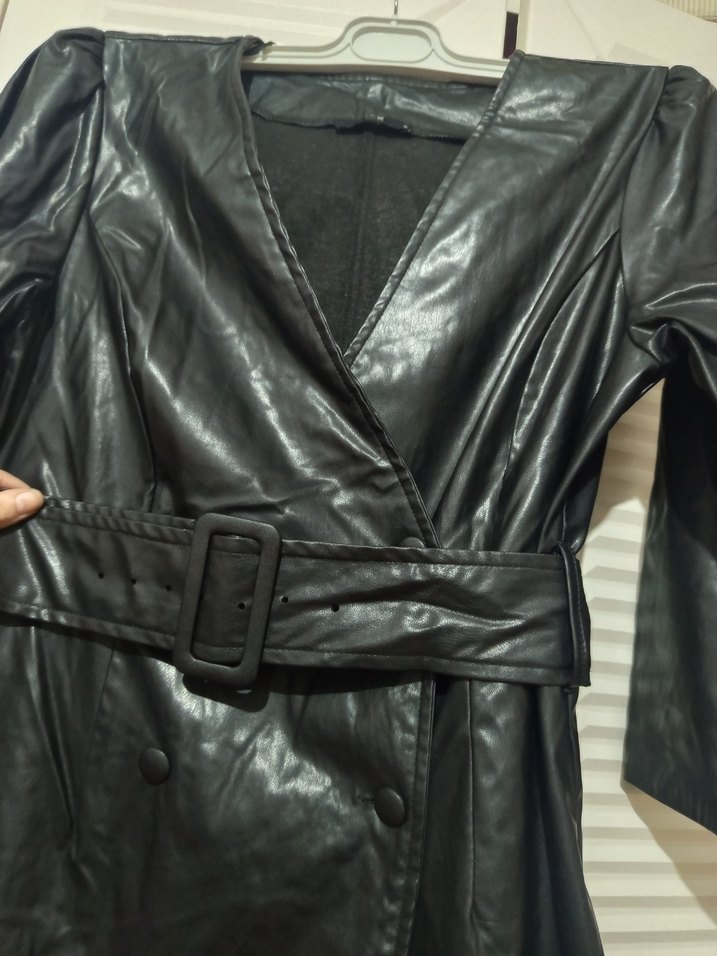 Kadın Siyah Deri Kemerli Uzun Ceket - Görsel 3