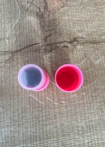 Pastel Pembe Dudak Parlatıcısı - Görsel 2