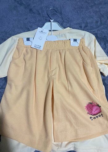 Kız Çocuk Baskılı Pastel Tişört - Görsel 2